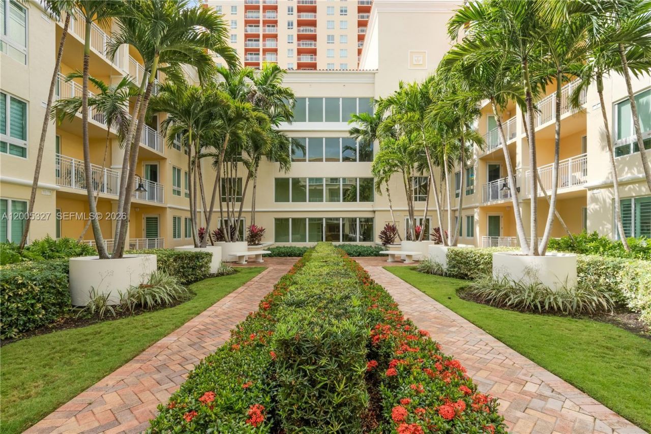 7350 SW 89th St , Unit 1402S, Miami, FL 33156 Photo