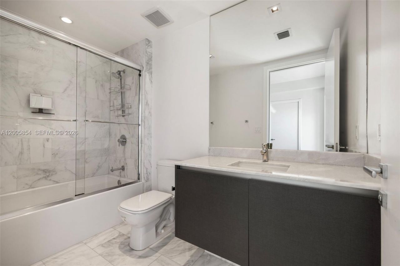 1451 Brickell Ave, Unit 4002, Miami, FL 33131 Photo