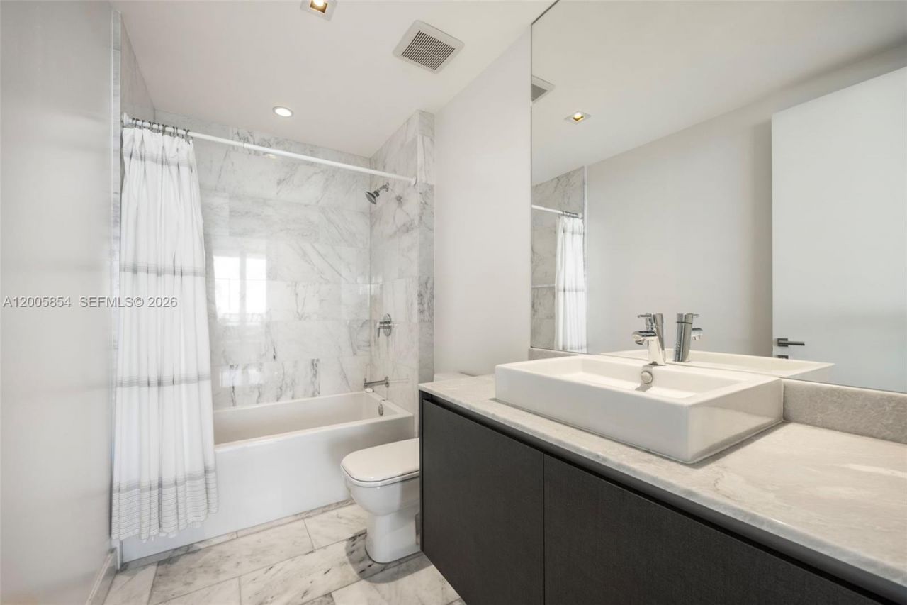 1451 Brickell Ave, Unit 4002, Miami, FL 33131 Photo