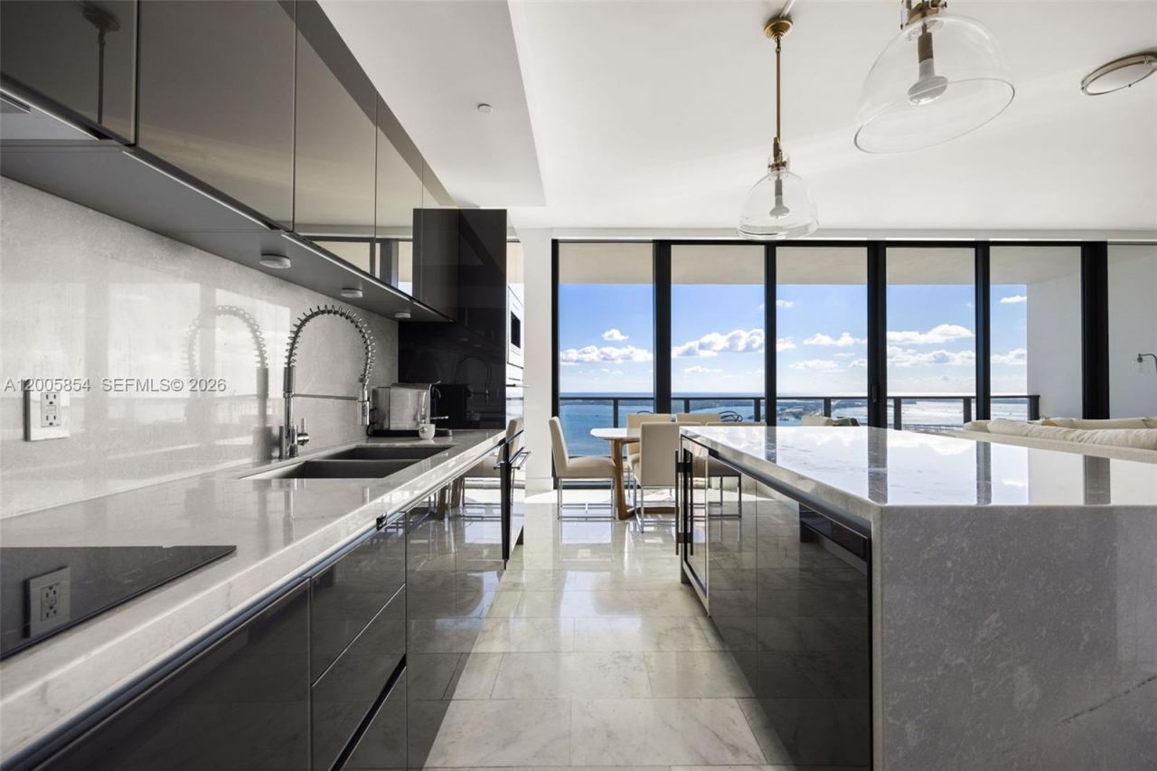 1451 Brickell Ave, Unit 4002, Miami, FL 33131 Photo