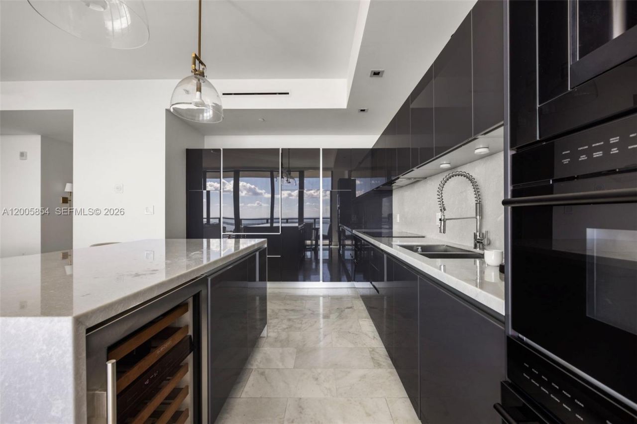 1451 Brickell Ave, Unit 4002, Miami, FL 33131 Photo