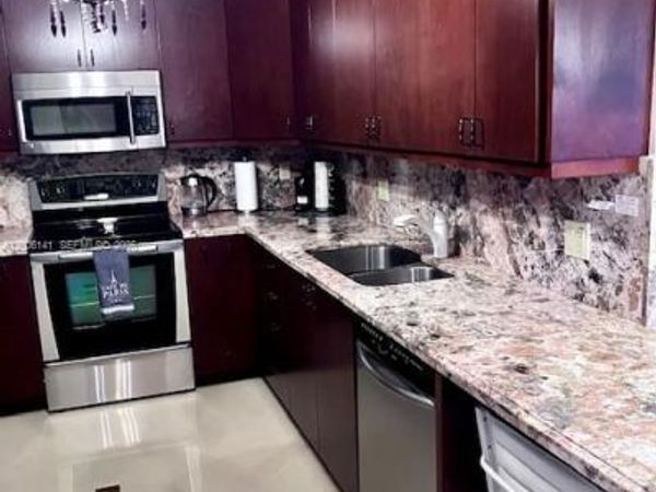 1904 S Ocean Dr, Unit 1707, Hallandale Beach, FL 33009