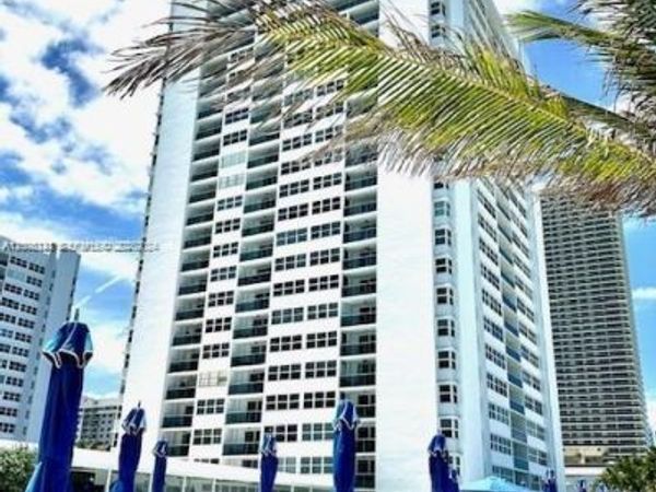 1904 S Ocean Dr, Unit 1707, Hallandale Beach, FL 33009