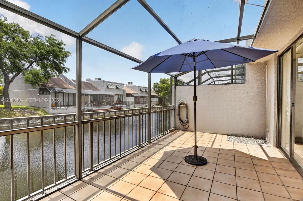 11254 NW 15th Ct, Pembroke Pines, FL 33026 Photo