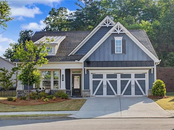 950 Summit Drive , Canton, GA 30114