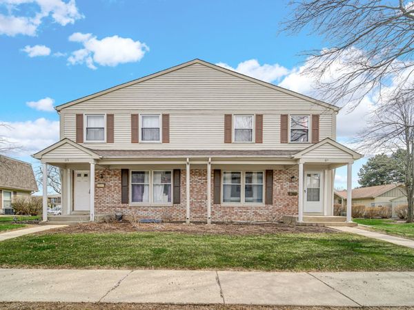 611 Kendall Court , Schaumburg, IL 60194