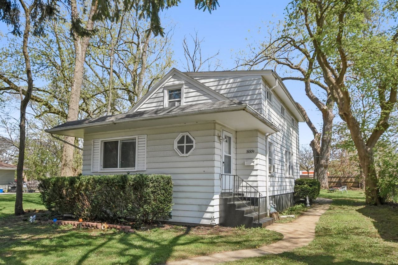 3009 Elisha Avenue , Zion, IL 60099 Main Photo
