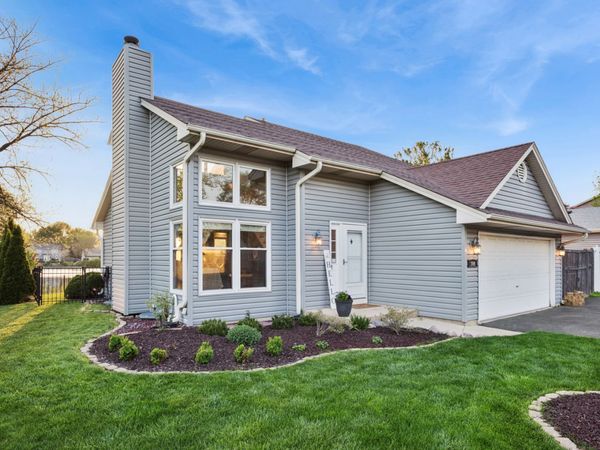 304 N SYCAMORE Lane , North Aurora, IL 60542