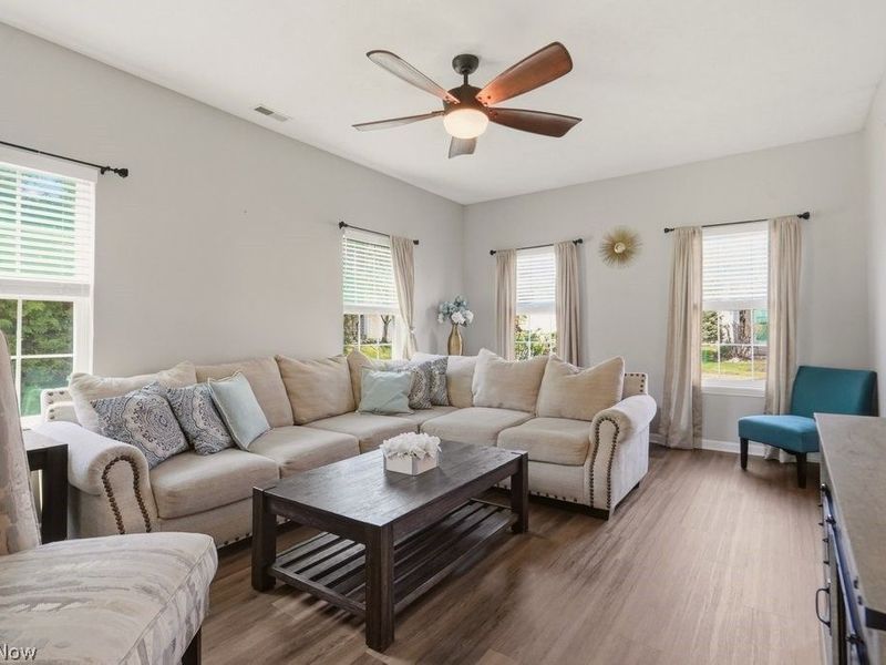 307 Teal Circle, Coventry, OH 44319 Photo 15