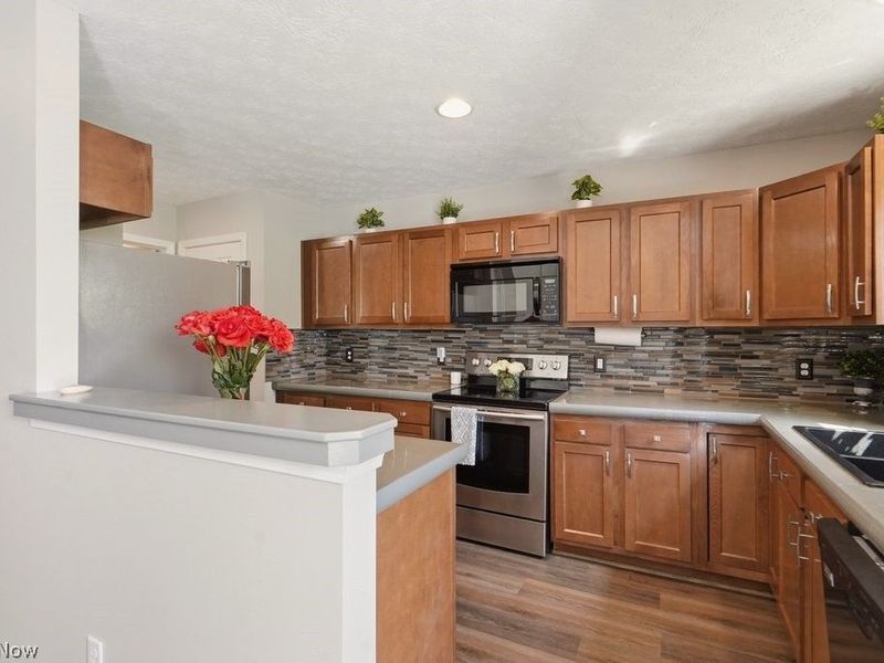 307 Teal Circle, Coventry, OH 44319 Photo 24