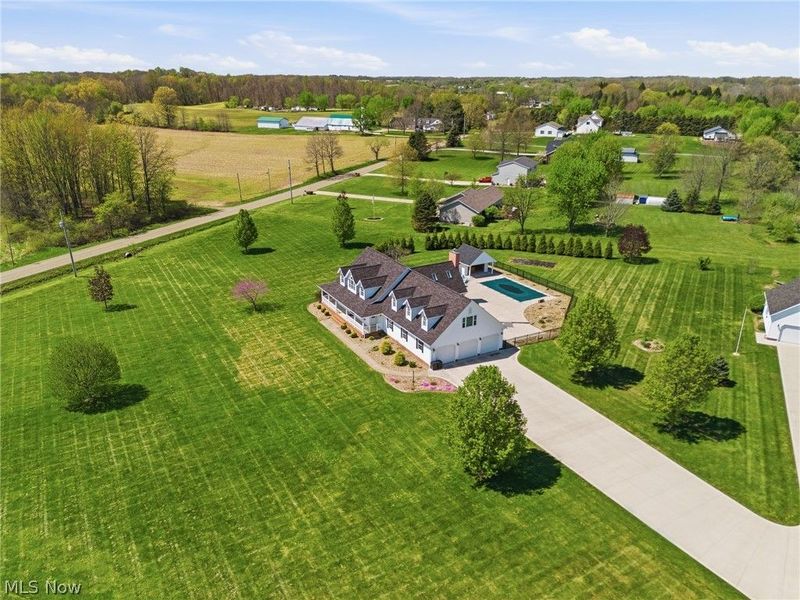 11011 Immel Avenue NE, Hartville, OH 44632 Photo 2