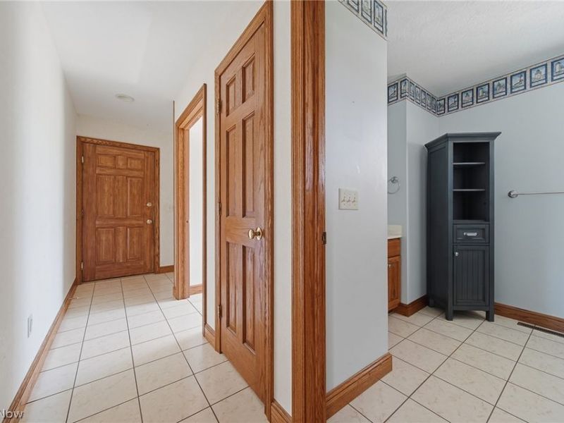 11011 Immel Avenue NE, Hartville, OH 44632 Photo 23