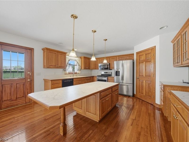 11011 Immel Avenue NE, Hartville, OH 44632 Photo 8