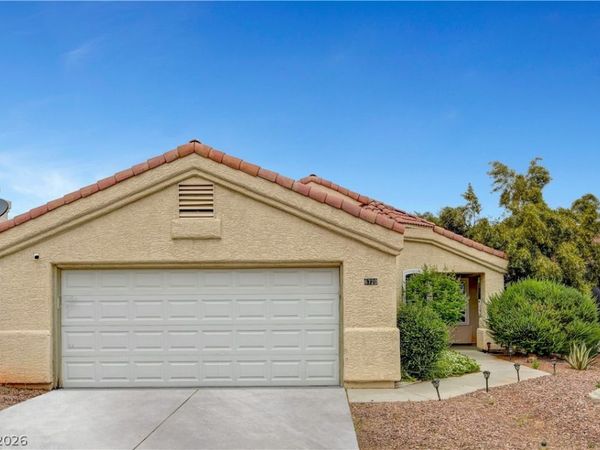 6720 Silvery Avenue , Las Vegas, NV 89108