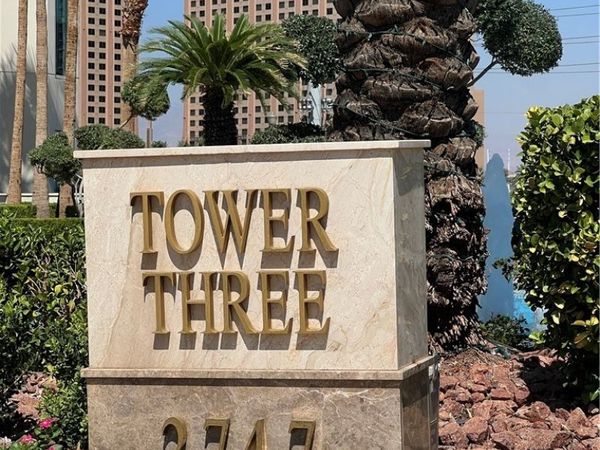 2747 Paradise Road , Unit 205, Las Vegas, NV 89109