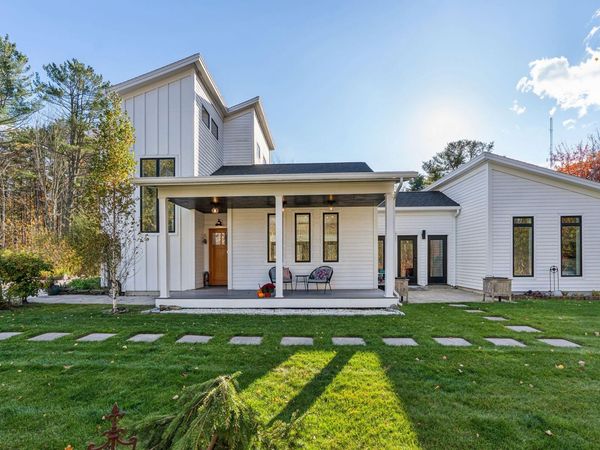 12 Wallace Street , Kennebunk, ME 04043