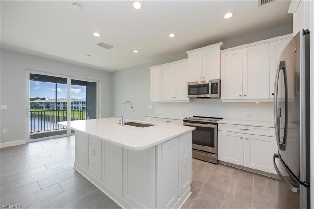 2633 Seychelles Cir, Unit 2307, Naples, FL 34112 Photo