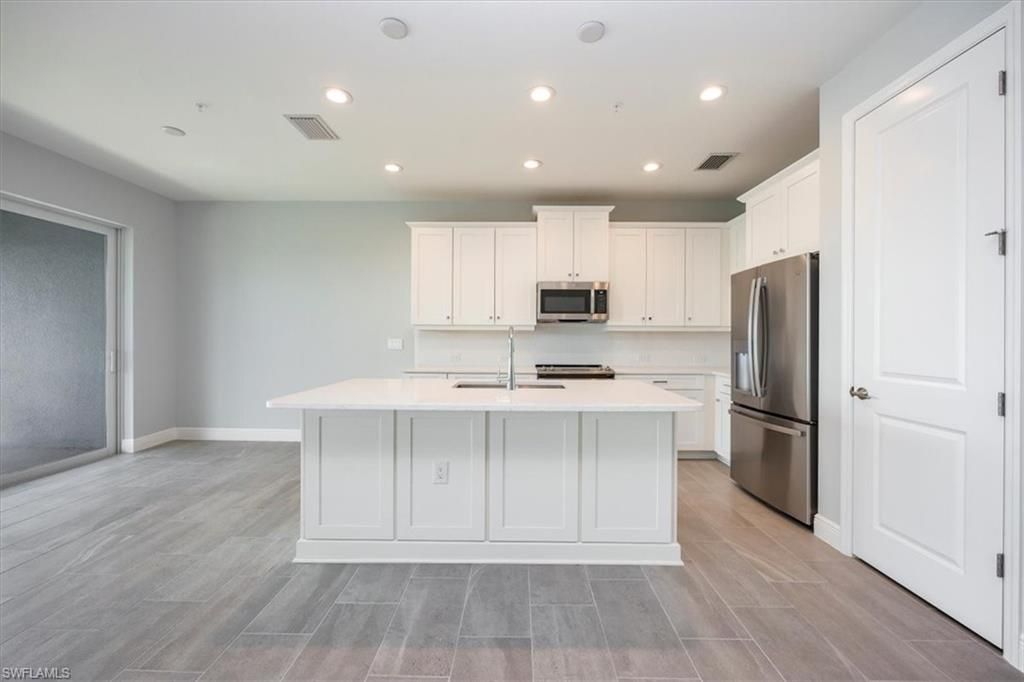 2633 Seychelles Cir, Unit 2307, Naples, FL 34112 Photo
