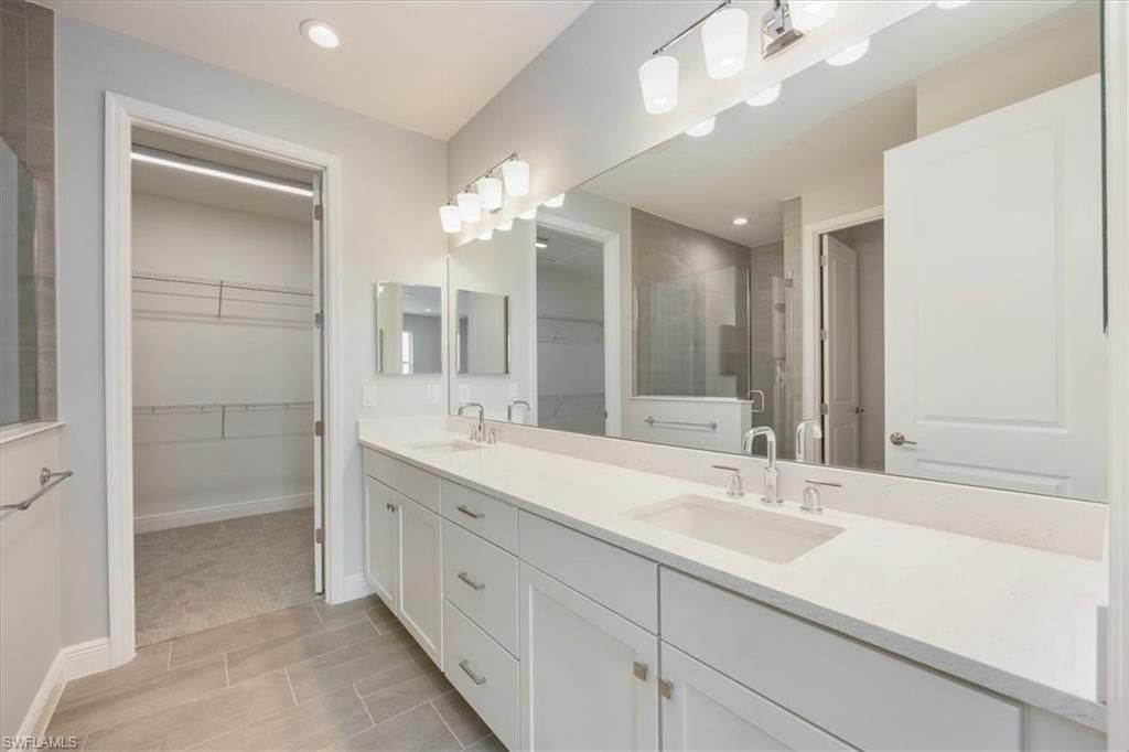 2633 Seychelles Cir, Unit 2307, Naples, FL 34112 Photo