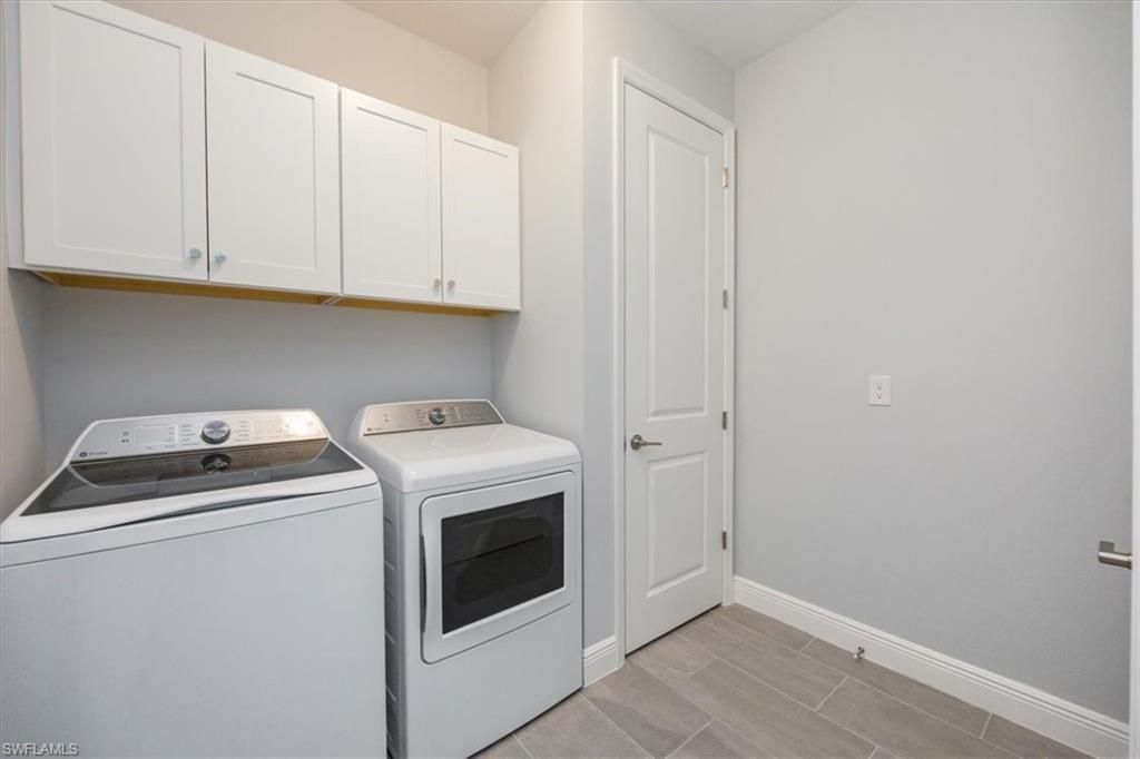 2633 Seychelles Cir, Unit 2307, Naples, FL 34112 Photo