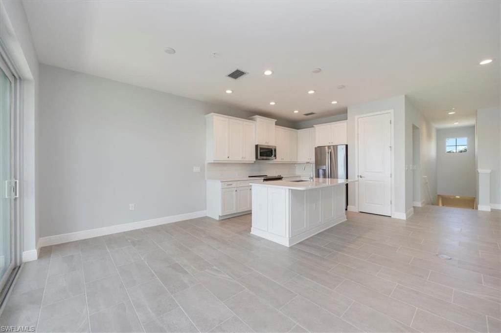 2633 Seychelles Cir, Unit 2307, Naples, FL 34112 Photo