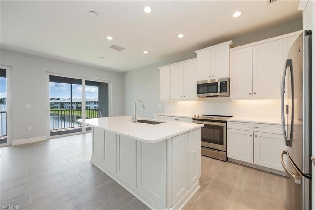 2633 Seychelles Cir, Unit 2307, Naples, FL 34112 Photo