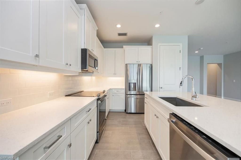 2633 Seychelles Cir, Unit 2307, Naples, FL 34112 Photo