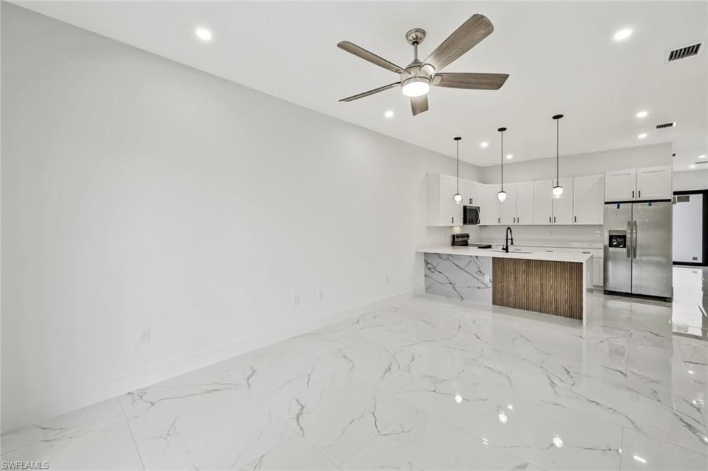 521 Lillon Ave S, Lehigh Acres, FL 33974 Photo