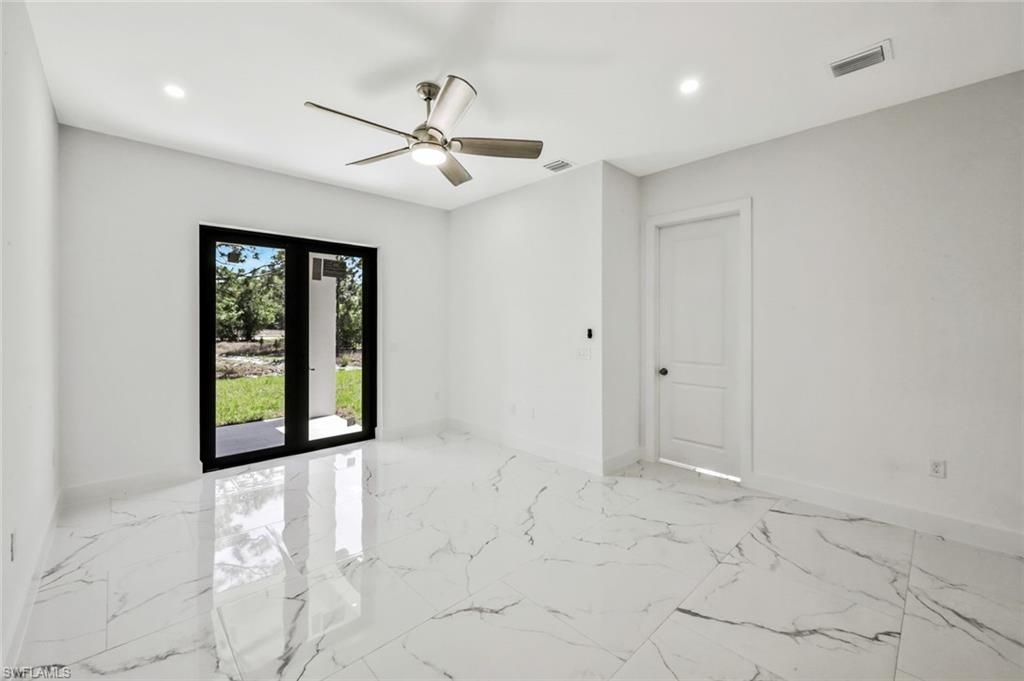 521 Lillon Ave S, Lehigh Acres, FL 33974 Photo