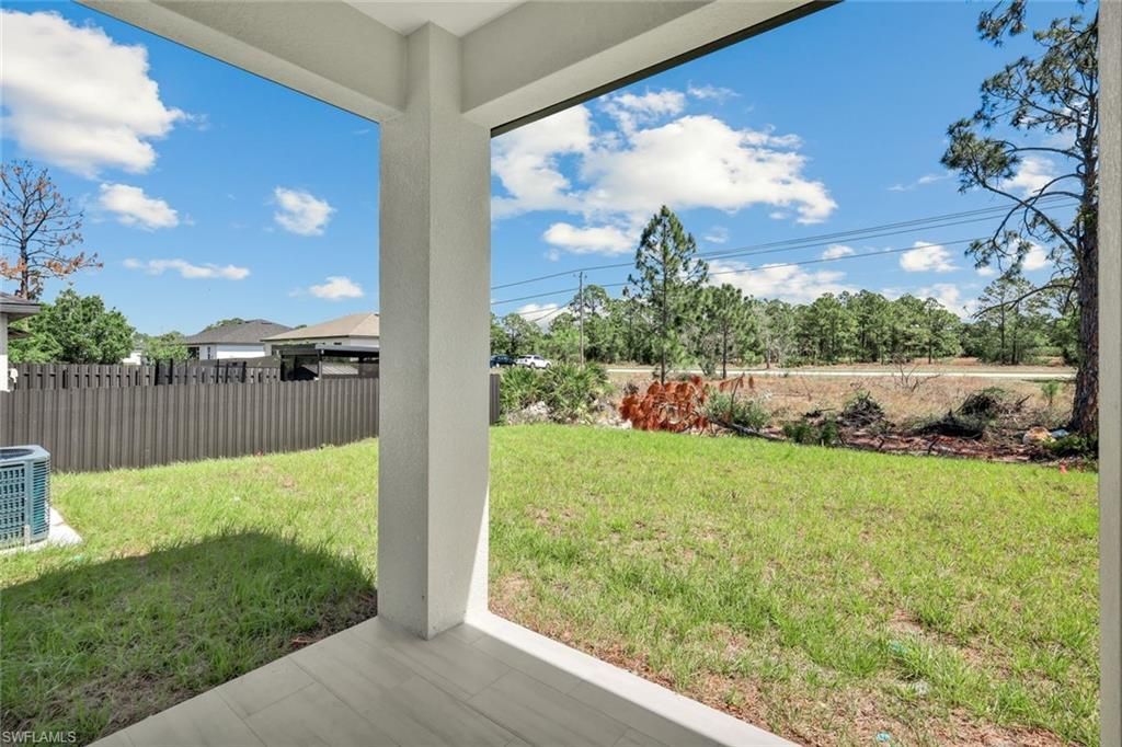 521 Lillon Ave S, Lehigh Acres, FL 33974 Photo