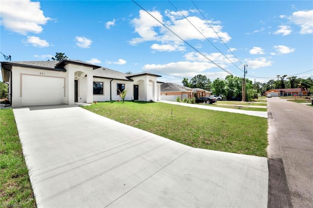 521 Lillon Ave S, Lehigh Acres, FL 33974 Photo
