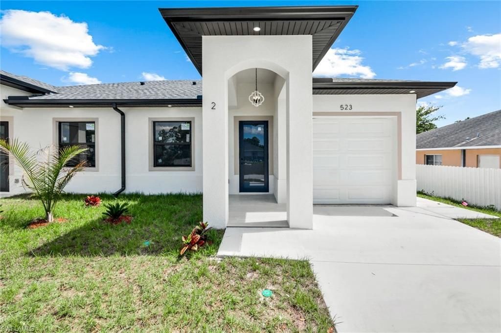 521 Lillon Ave S, Lehigh Acres, FL 33974 Photo