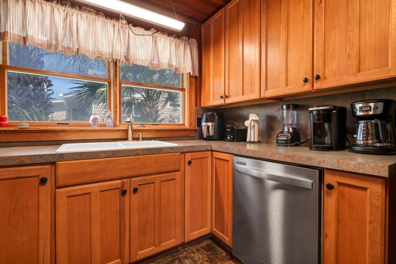 610 Palmetto Boulevard Photo 12