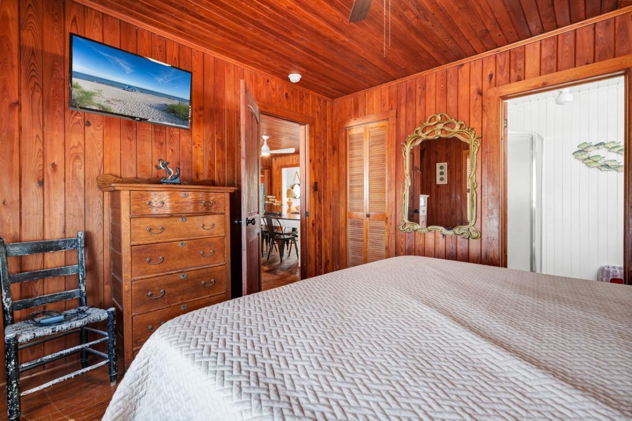 610 Palmetto Boulevard Photo 24