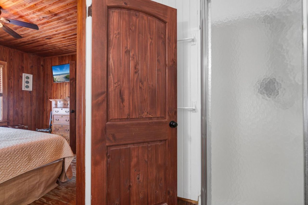 610 Palmetto Boulevard Photo 26