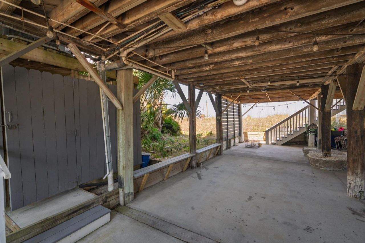 610 Palmetto Boulevard Photo 31