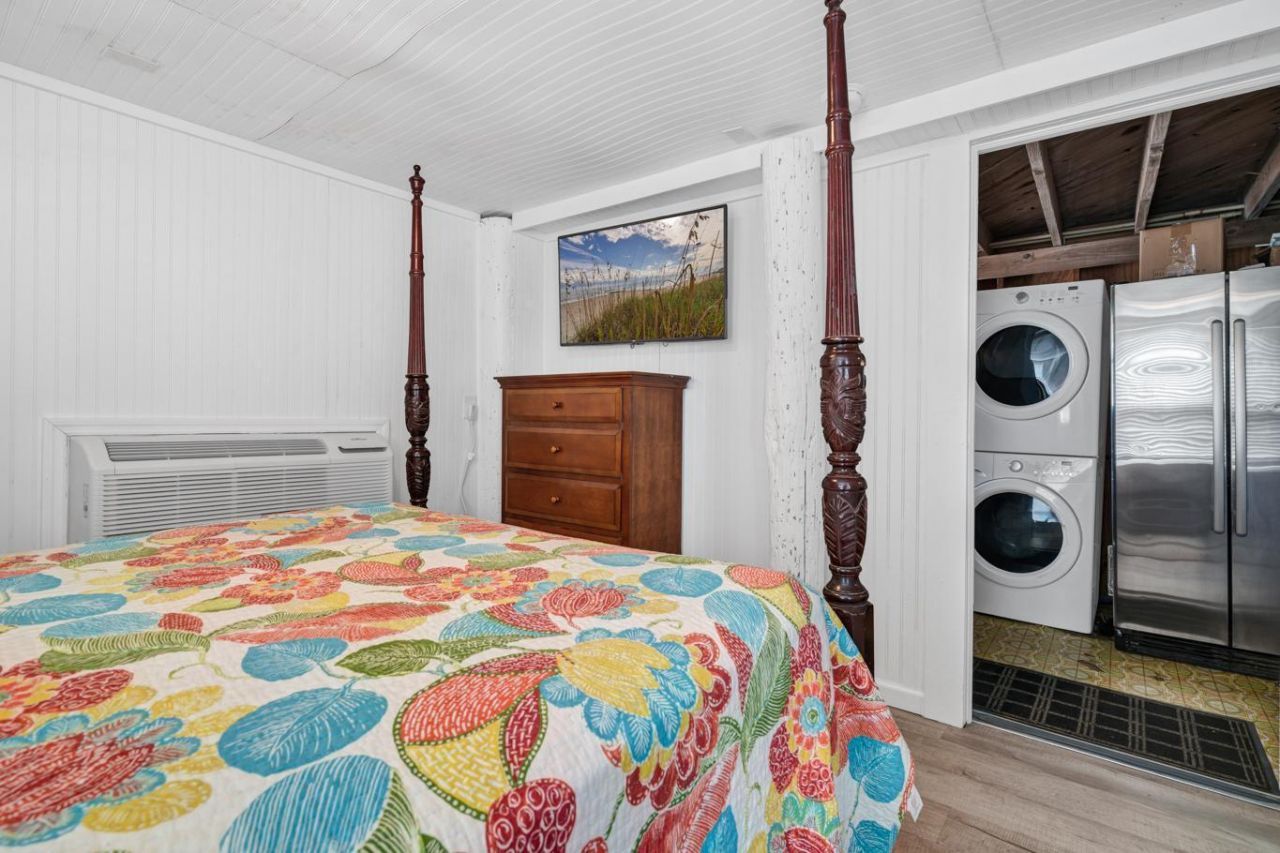 610 Palmetto Boulevard Photo 35