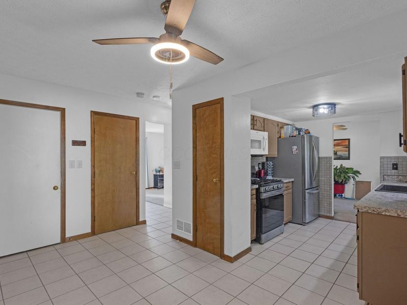 144 Garston Court, Columbus, OH 43230 Photo 11