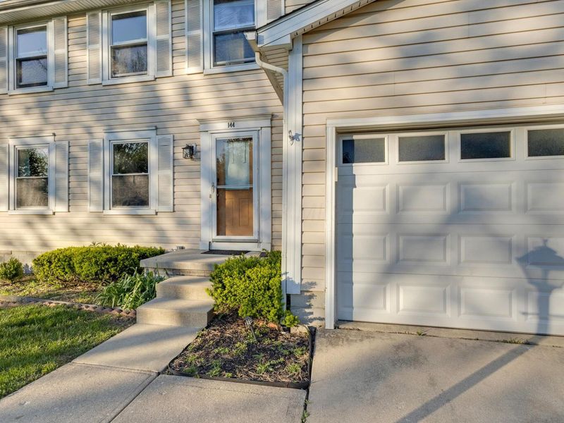 144 Garston Court, Columbus, OH 43230 Photo 3