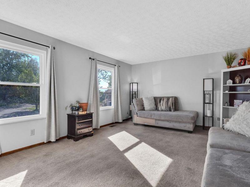 144 Garston Court, Columbus, OH 43230 Photo 5