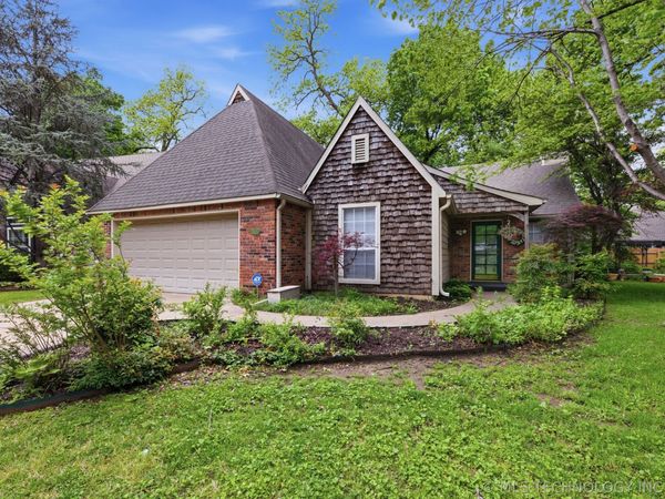 5516 S Delaware Court, Tulsa, OK 74105