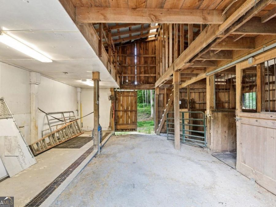 Property Image 43