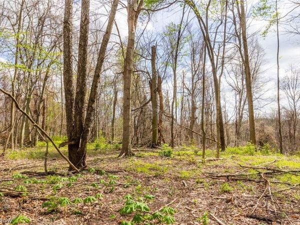 105 W Hanley Road , Mansfield, OH 44904