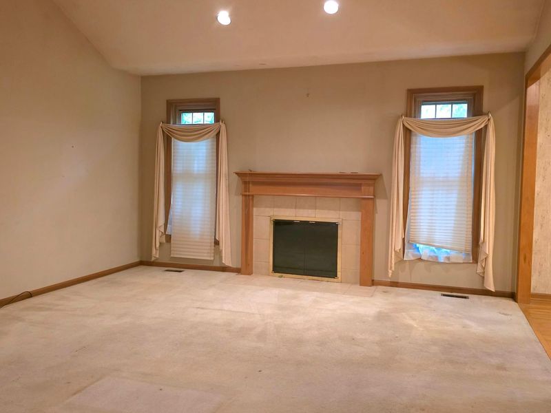 303 Fallriver Drive , Reynoldsburg, OH 43068 Photo 12