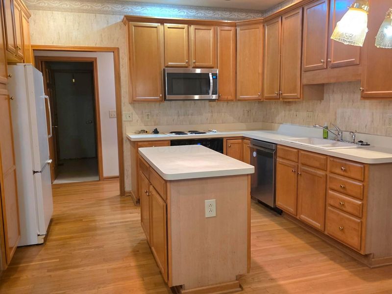 303 Fallriver Drive , Reynoldsburg, OH 43068 Photo 16