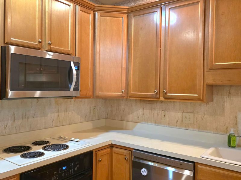 303 Fallriver Drive , Reynoldsburg, OH 43068 Photo 18