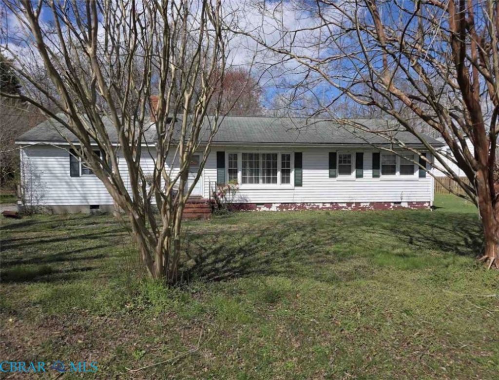 168 Linden Avenue, Urbanna, VA 23175 Main Photo