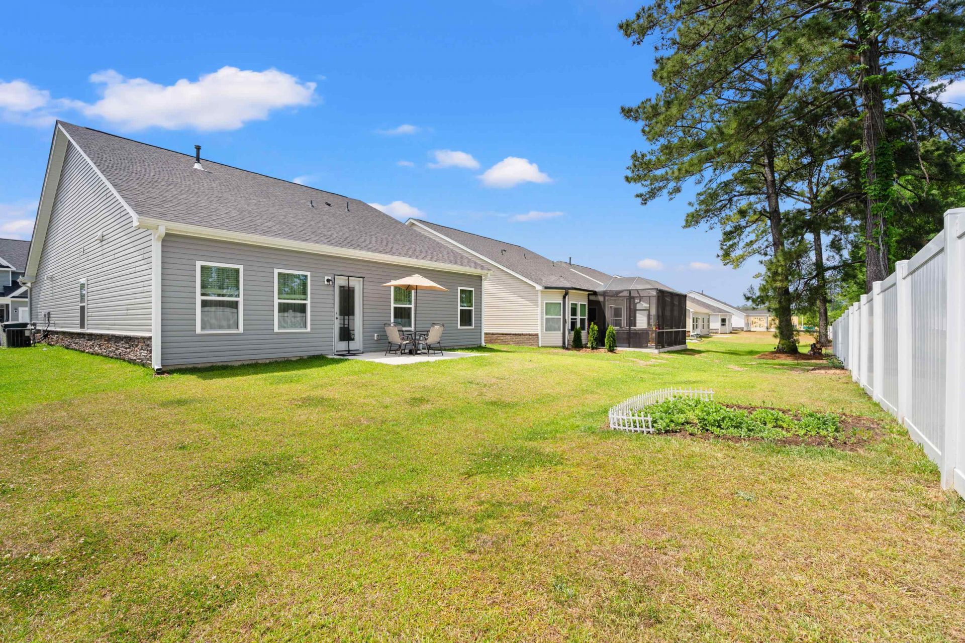 2477 Campton Loop  Photo 28