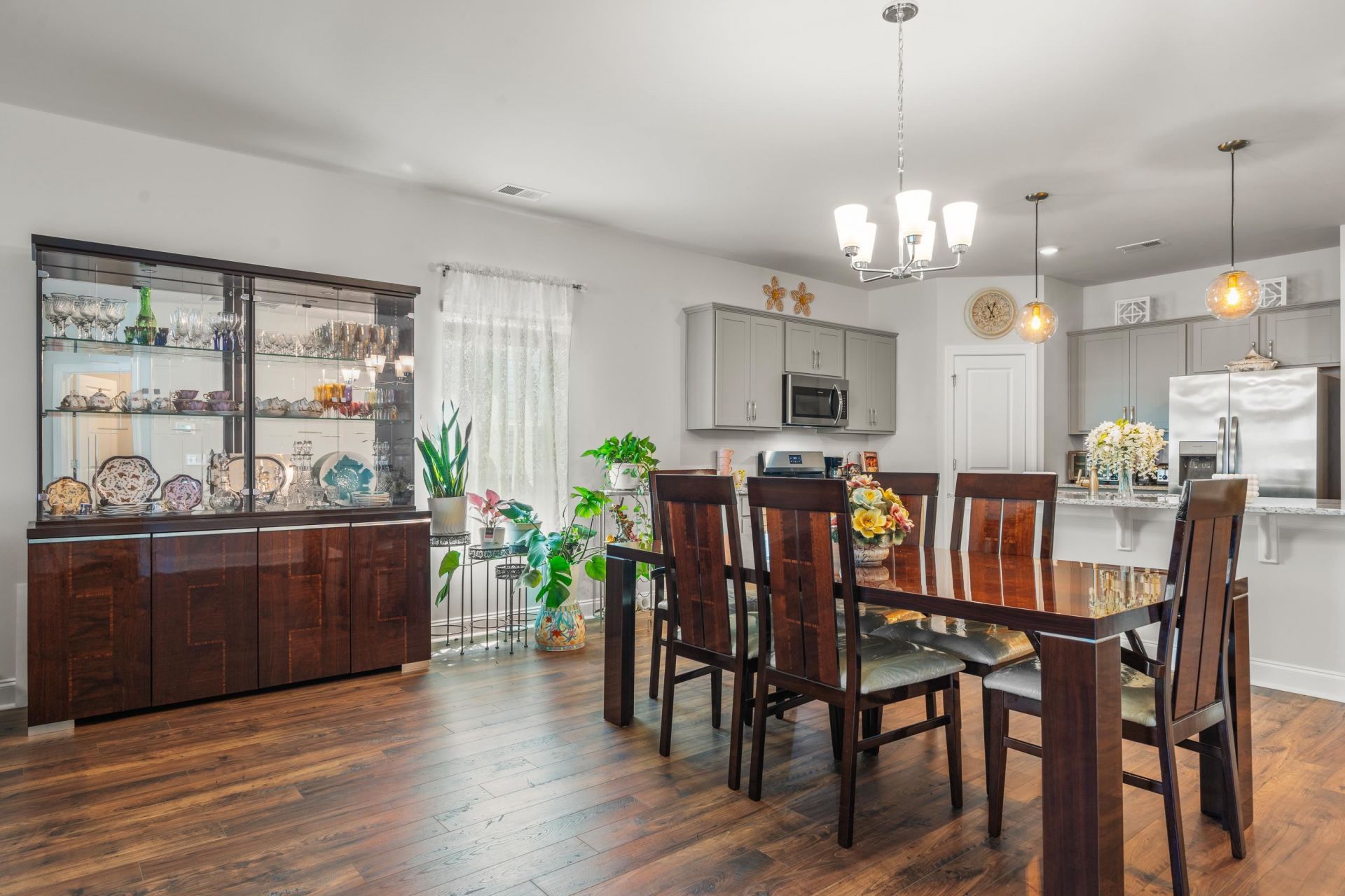 2477 Campton Loop  Photo 8