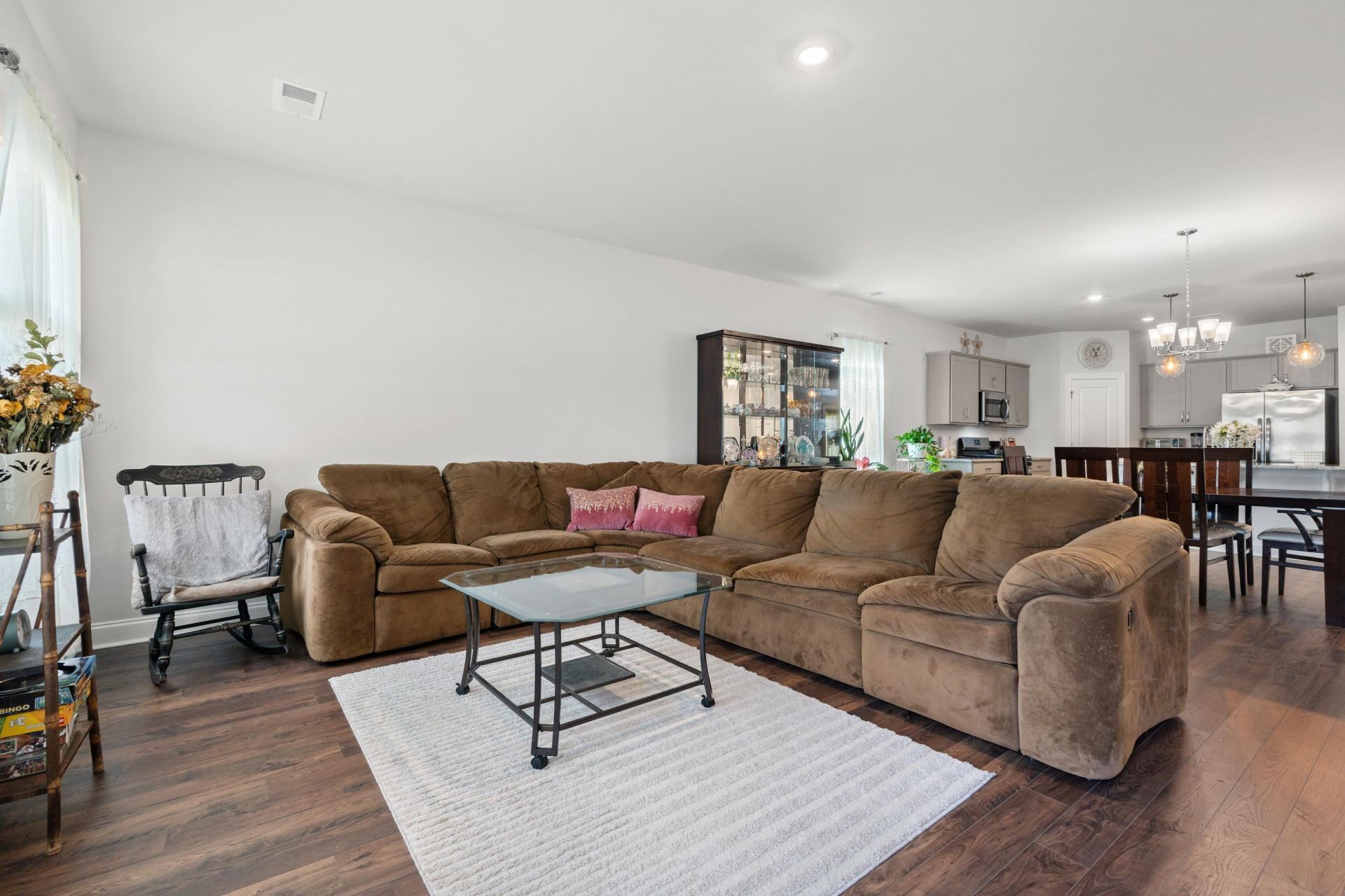2477 Campton Loop  Photo 9